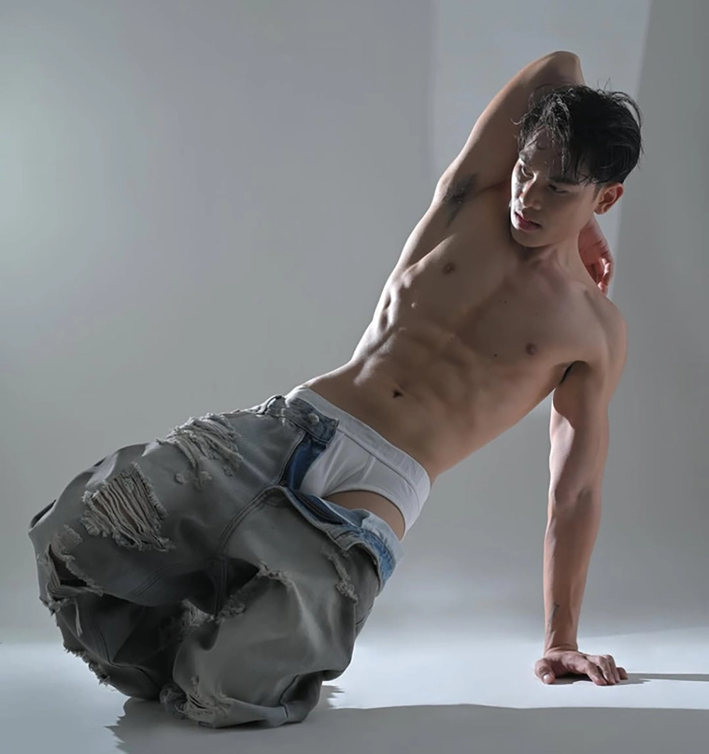 Nam vương Lee Seang Huy Mister Supranational Cambodia 2025 lộ ảnh quá khứ 3 Mister supranational cambodia 2025 lộ clip