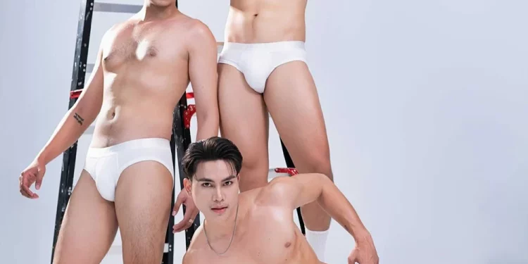 Nam vương Lee Seang Huy Mister Supranational Cambodia 2025 lộ ảnh quá khứ 1 Nam vương Lee Seang Huy Mister Supranational Cambodia 2025 lộ ảnh quá khứ