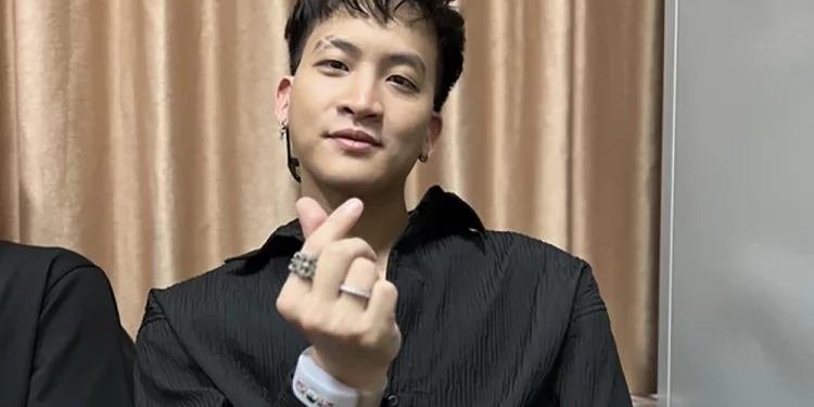 Nhism lộ ảnh hút pod trên bàn: Trách Nhiệm Của Người Có Ảnh Hưởng 1 Nhism lộ ảnh hút pod trên bàn: Trách Nhiệm Của Người Có Ảnh Hưởng