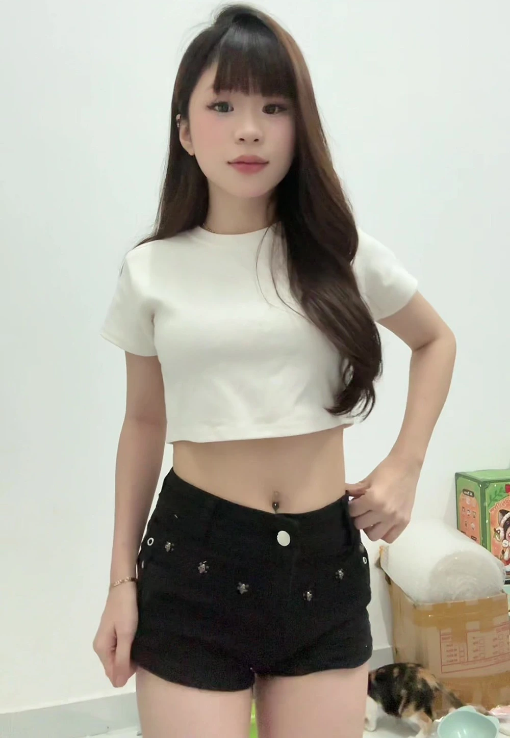 Trúc Mây lộ clip khiến người xem nín thở 3 Tiktoker Trúc mây lộ clip cây lược tím