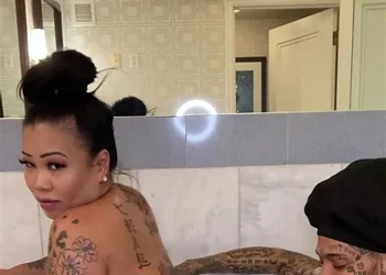 Lovely Mimi bán quạt OnlyFans