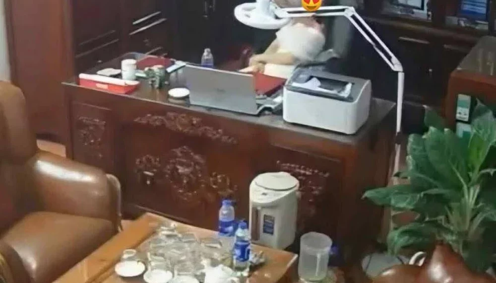 Lộ camera clip thầy hiệu trưởng Hải Hậu Ninh Bình full mới nhất