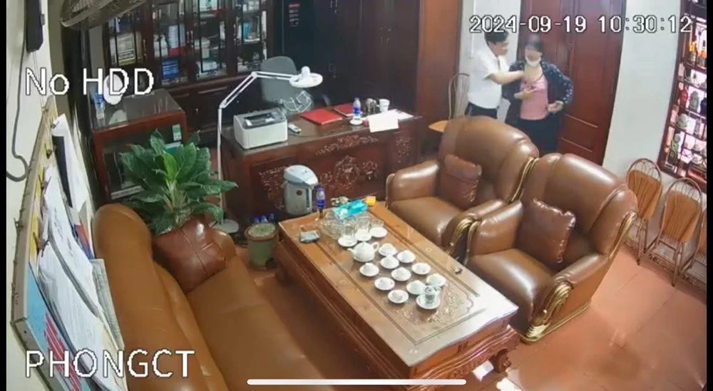 Clip hiệu trưởng THPT Ninh Bình