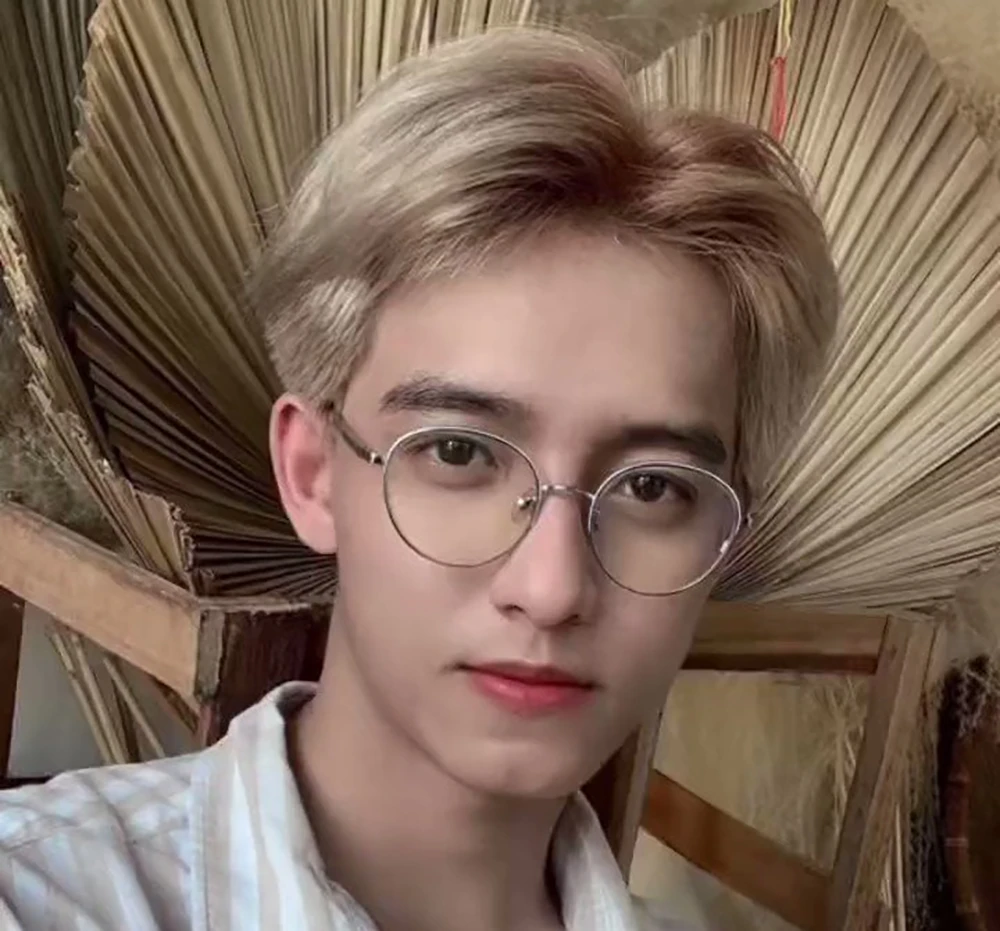 Light Lauriel lộ clip